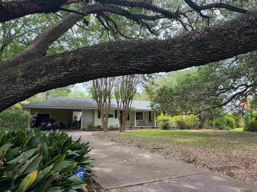 5437 Melrose Blvd, Baton Rouge, LA, 70806-3523 | Card Image