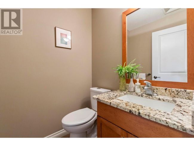 524 Curlew Dr, House other with 6 bedrooms, 4 bathrooms and 2 parking in Kelowna BC | Image 9