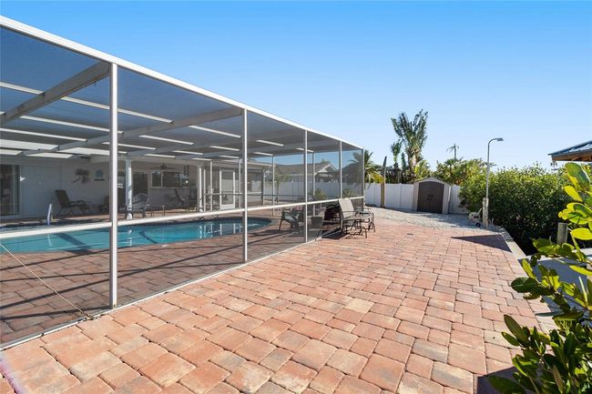 6518 Senegal Palm Way, House other with 3 bedrooms, 2 bathrooms and null parking in APOLLO BEACH FL | Image 31