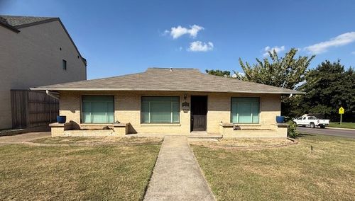 6365 Malcolm Dr, Dallas, TX, 75214-3023 | Card Image
