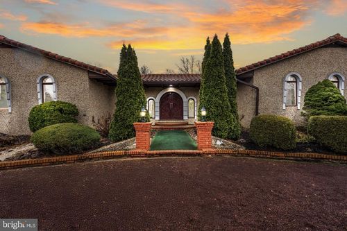 9 Prestile Pl, Robbinsville, NJ, 08691-1113 | Card Image