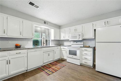 12704 W 110th Ter, Overland Park, KS, 66210-1278 | Card Image