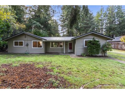 5410 Woahink Dr, House other with 3 bedrooms, 2 bathrooms and 4 parking in Florence OR | Image 2