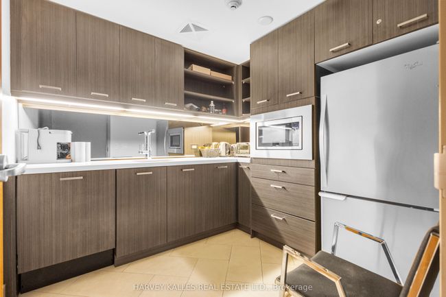 402 - 170 Chiltern Hill Rd, Condo with 2 bedrooms, 2 bathrooms and 1 parking in York ON | Image 31