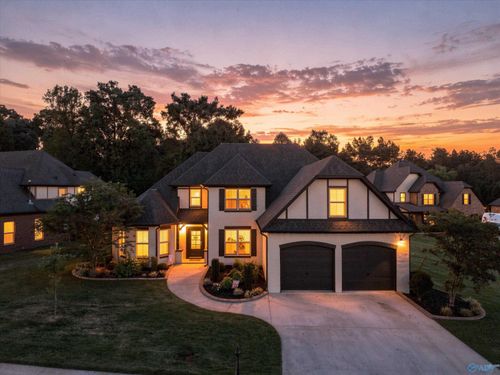 123 Windridge Way Sw, Huntsville, AL, 35824-3109 | Card Image