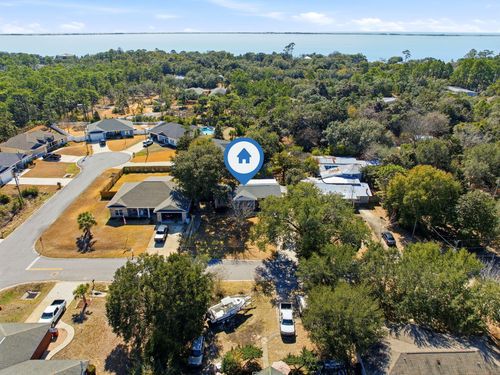 5471 Bonanza Dr, Gulf Breeze, FL, 32563-9548 | Card Image