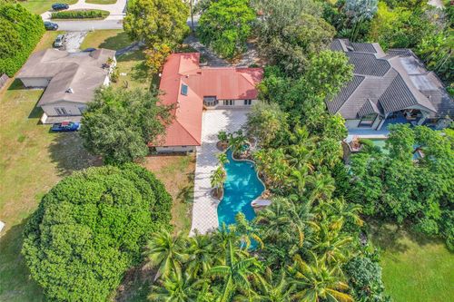 401 Farmington Dr, Plantation, FL, 33317-2632 | Card Image