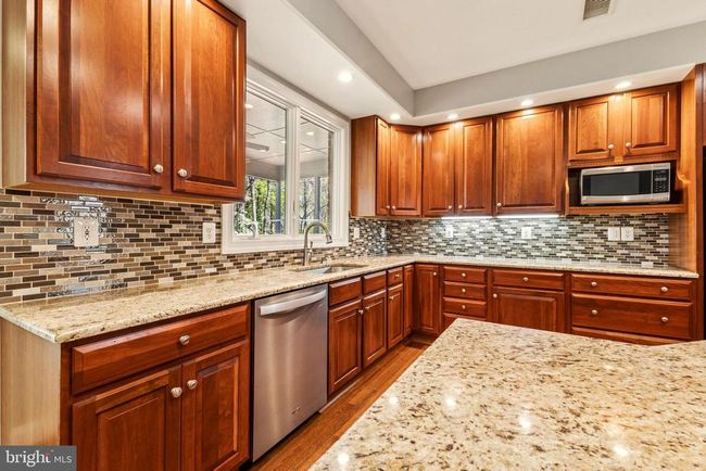 8092 Crooked Oaks Ct, House other with 3 bedrooms, 3 bathrooms and null parking in GAINESVILLE VA | Image 26