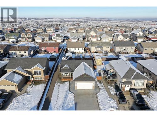 {{alt}} | Card Image