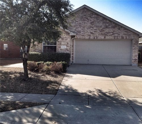 3152 Hollow Valley Dr, Fort Worth, TX, 76244-5535 | Card Image