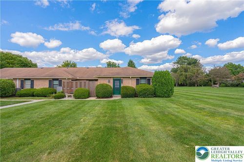 2771 Rolling Green Pl, Macungie, PA, 18062-1423 | Card Image