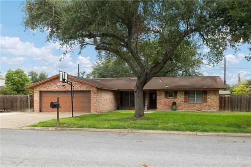 106 W 20th St, Weslaco, TX, 78596-7716 | Card Image