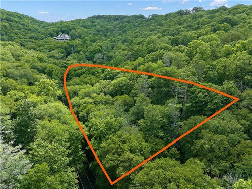 92A Wren Way, Beech Mountain, NC, 28604-7524 | Card Image