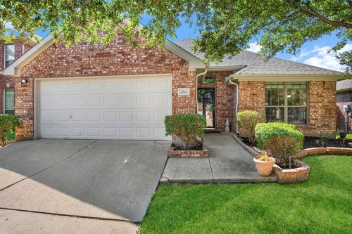2744 Cascade Cove Dr, Little Elm, TX, 75068-7604 | Card Image