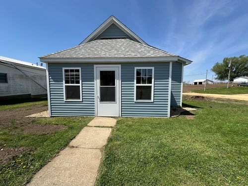 442 Ferry Rd, Miles, IA, 52064-4402 | Card Image