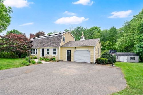 51 Lantern Ln, West Springfield, MA, 01089-1679 | Card Image