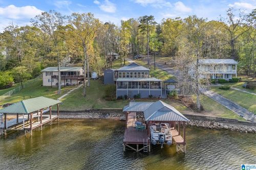 992 Davis Acres Dr, Alpine, AL, 35014-6098 | Card Image