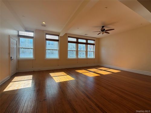 2f-337 Main St, Poughkeepsie, NY, 12601-2986 | Card Image