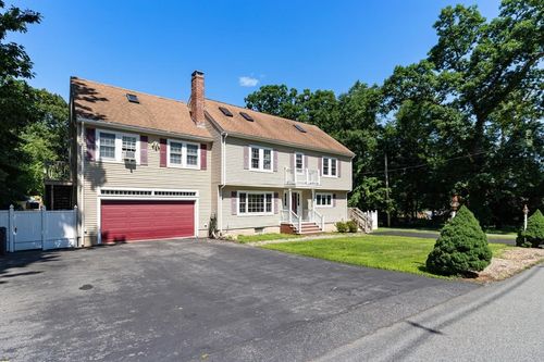 15A Marion St, Wilmington, MA, 01887-3131 | Card Image