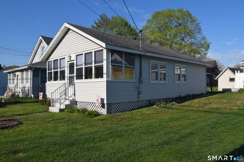 10 Hartford Ave, Old Lyme, CT, 06371-2207 | Card Image