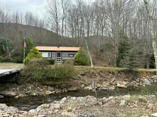 916 Laurel Valley Rd, Troutdale, VA, 24378-2406 | Card Image