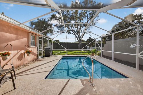 4238 Royal Oak Dr, Palm Beach Gardens, FL, 33410-6382 | Card Image