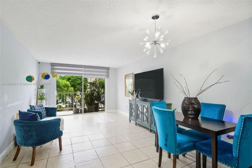apt-334-1805 Sans Souci Blvd, North Miami, FL, 33181-3003 | Card Image