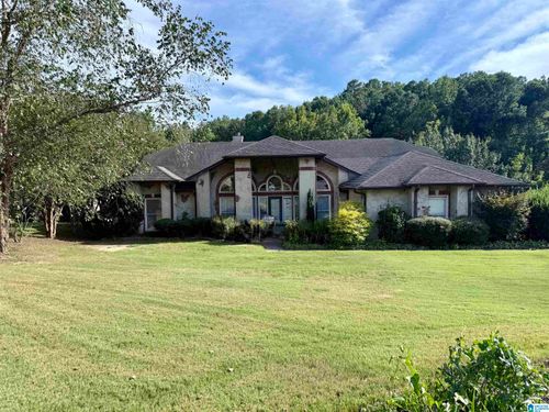 917 Calvary Xing, Fultondale, AL, 35068-1393 | Card Image