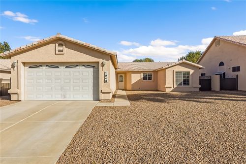 1943 E Havasu Lake Dr, Fort Mohave, AZ, 86426-6782 | Card Image