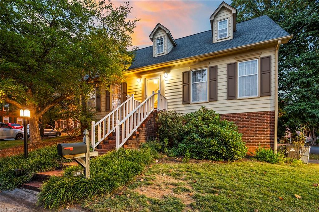 Bradenton Dr, Winston Salem, NC 27103