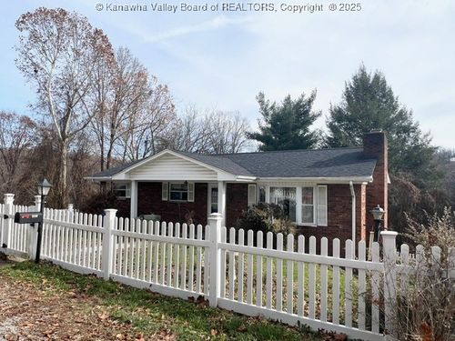 1130 Lyndale Dr, Charleston, WV, 25314-2132 | Card Image