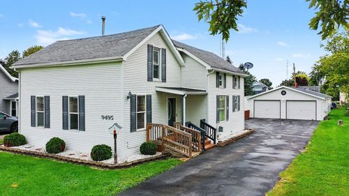 9495 Ash St, New Lothrop, MI, 48460-7700 | Card Image