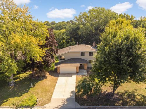 13313 Lakeview Dr, Burnsville, MN, 55337-3881 | Card Image