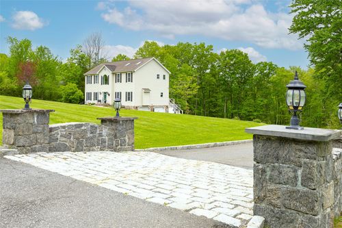 12 Broadview Ln, Milan, NY, 12571-4101 | Card Image