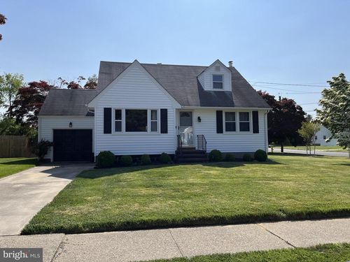 9 Sayen Dr, Hamilton, NJ, 08690-2029 | Card Image