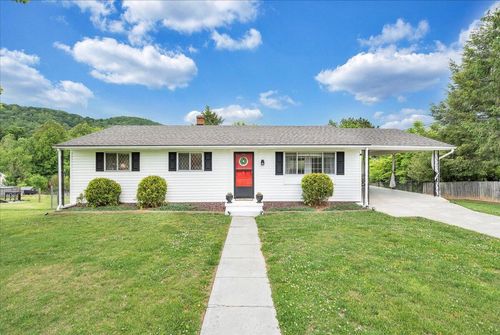 124 Dawnridge Ln, Troutville, VA, 24175-6781 | Card Image