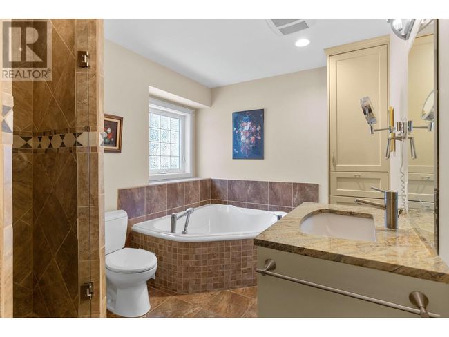 464 Cascia Dr, House other with 4 bedrooms, 4 bathrooms and 2 parking in Kelowna BC | Image 38