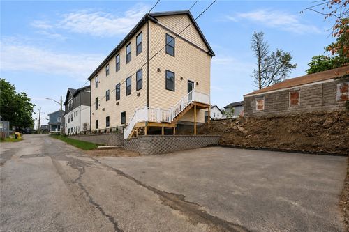 10 Buffalo Court, Providence, RI, 02909 | Card Image
