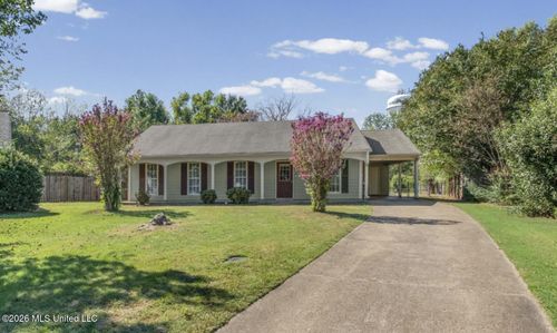 6499 Farley Dr W, Olive Branch, MS, 38654-3349 | Card Image