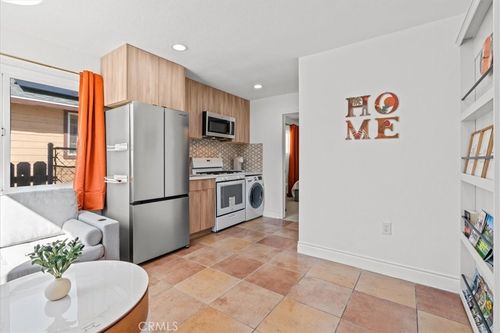 a-1095 Bonita Street, Tustin, CA, 92780 | Card Image