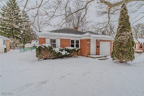 5407 Porter Road, North Olmsted, OH, 44070 | Card Image