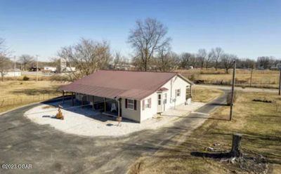 307 N Linebarger Street, House other with 3 bedrooms, 2 bathrooms and null parking in Fairview MO | Image 2