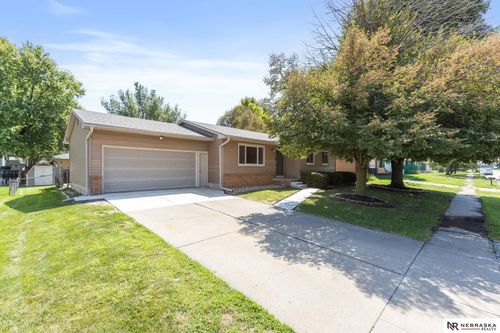 2610 Seaton Avenue, Fremont, NE, 68025 | Card Image