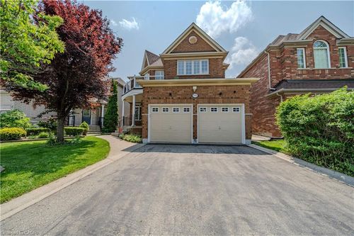 5918 Bassinger Pl, Mississauga, ON, L5M6K5 | Card Image