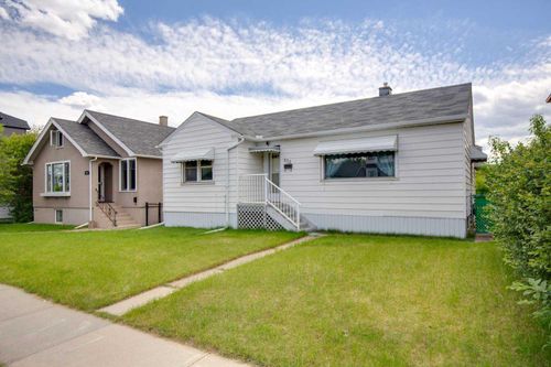 833 20 Ave Nw, Calgary, AB, T2M1E4 | Card Image