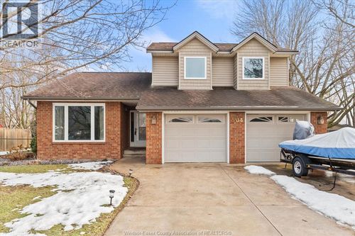 504 Riviera Estate Dr, Belle River, ON, N8L0L3 | Card Image