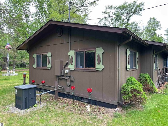 6239 Blackberry Dr, House other with 3 bedrooms, 1 bathrooms and null parking in Alger MI | Image 9
