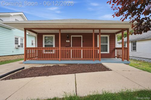 311 Ferry Ave, Pontiac, MI, 48341-3218 | Card Image