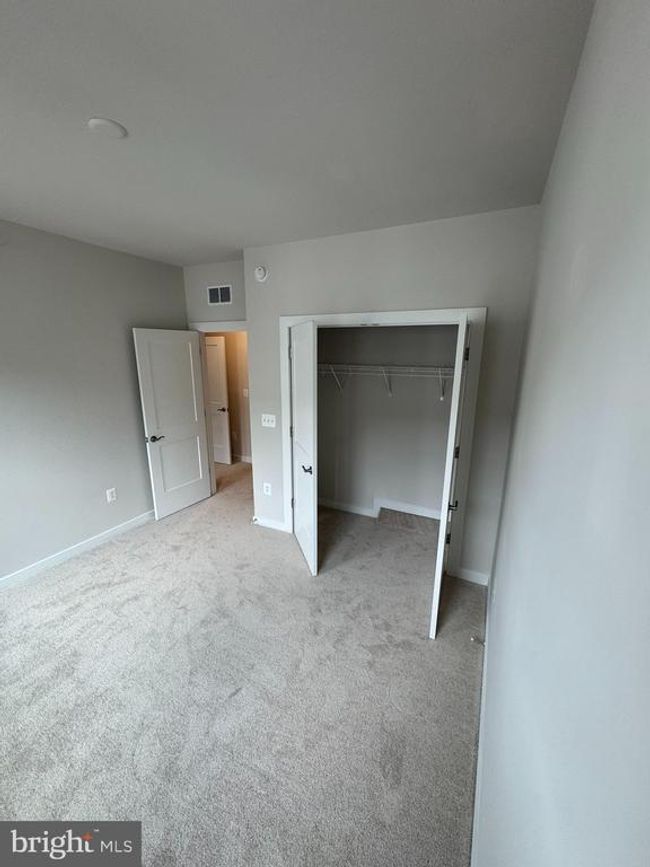1009 Maya Ln, Townhouse with 3 bedrooms, 3 bathrooms and null parking in Manassas VA | Image 9