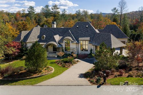 10 Fairsted Dr, Asheville, NC, 28803-8838 | Card Image